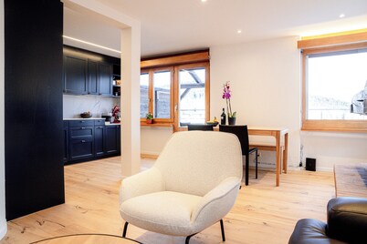 Alpine Mountains Retreat by Sea N' Rent