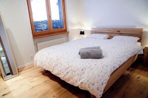 Apartment, Lake View | Free WiFi - Alpine Mountains Retreat by Sea N' Rent (Laax)