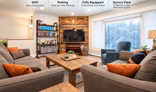 Birch Hill Terrace • Fairbanks Retreat• Scenic Mountain Views • Northern Lights