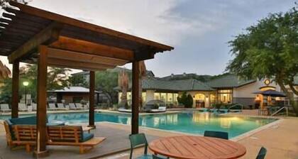 Hill Country Fairway Haven