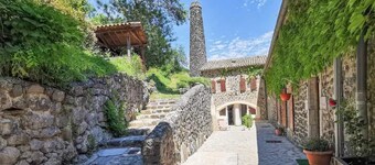 Maison de l'Ecluse en Bord de Rivière avec Cascade - Domaine au Ch'ti Ardéchois