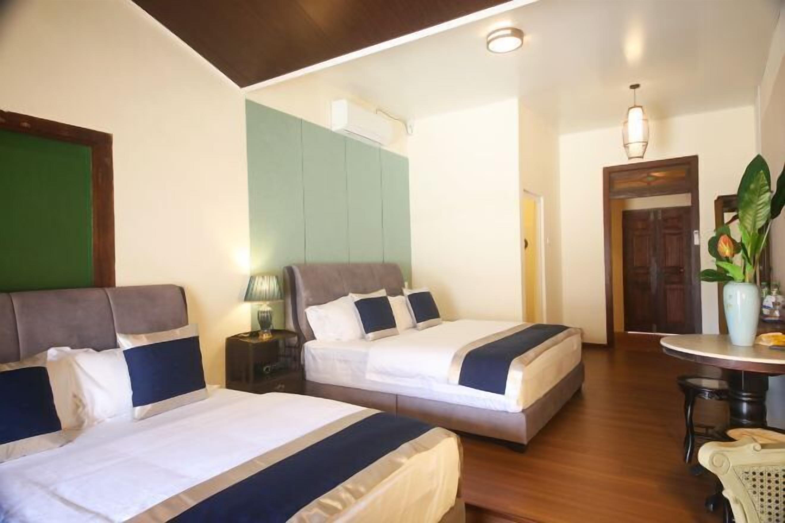 Blackout drapes, soundproofing, iron/ironing board, free WiFi