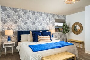 5 Schlafzimmer, Schreibtisch, Bügeleisen/Bügelbrett, kostenloses WLAN