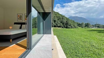 Bügeleisen/Bügelbrett, kostenloses WLAN, Bettwäsche