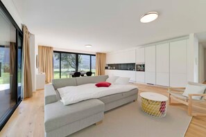 TV - An oasis of peace in nature (Talitha 05 Residenza Ticino) (Bellinzona)