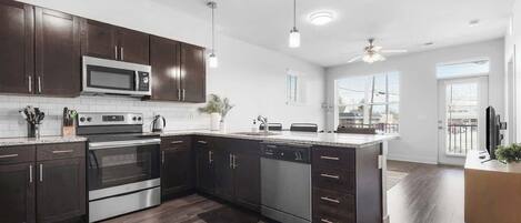 Fridge, microwave, oven, stovetop