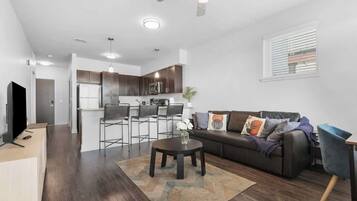 TV, fireplace, offices