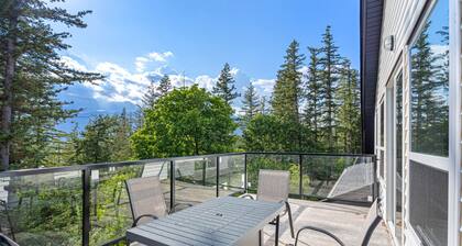 Chic Retreat in Agassiz