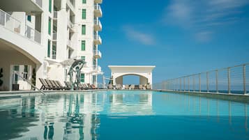 ์ํํธ | 2 ๊ฐ์ ์นจ์ค