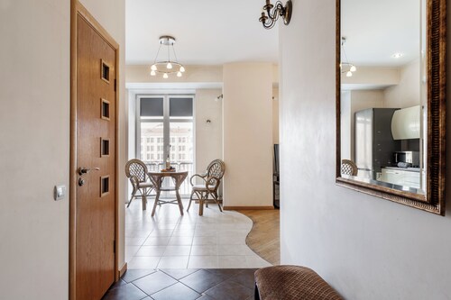 Comfortable Apartments near the metro.