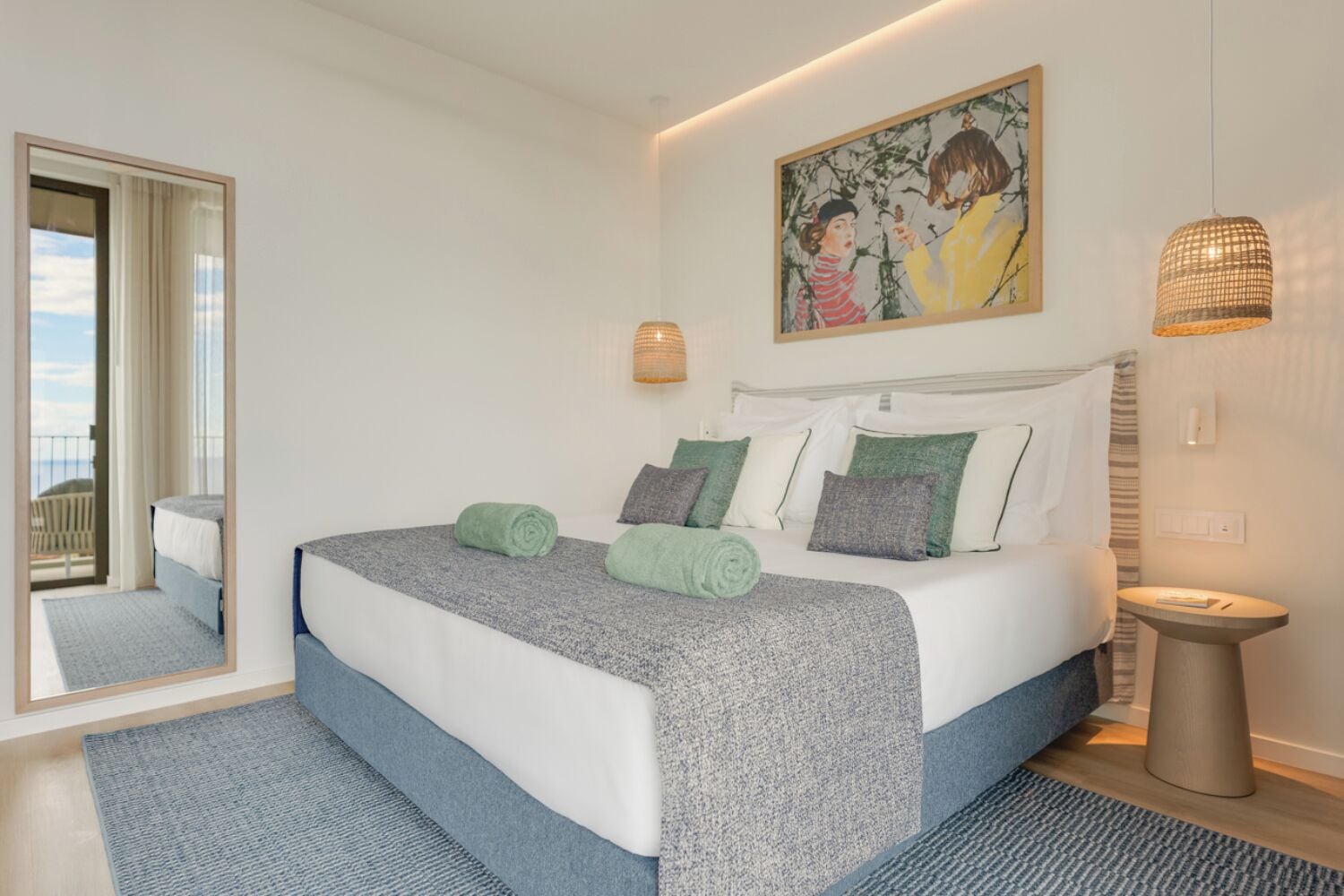 Superior Suite, Balcony, Sea View | Minibar, in-room safe, blackout drapes, soundproofing