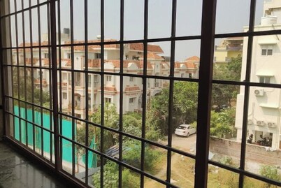 great couplefriendly family2BHK JubileeHills Rd33