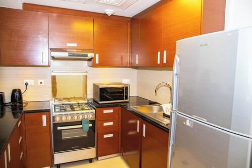 Bloomfields Cozy 1BR in Gate Tower