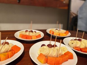TĂ€gliches inbegriffenes kontinentales FrĂŒhstĂŒck