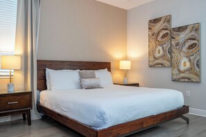 9 chambres, fer et planche à repasser, lit parapluie, Wi-Fi gratuit