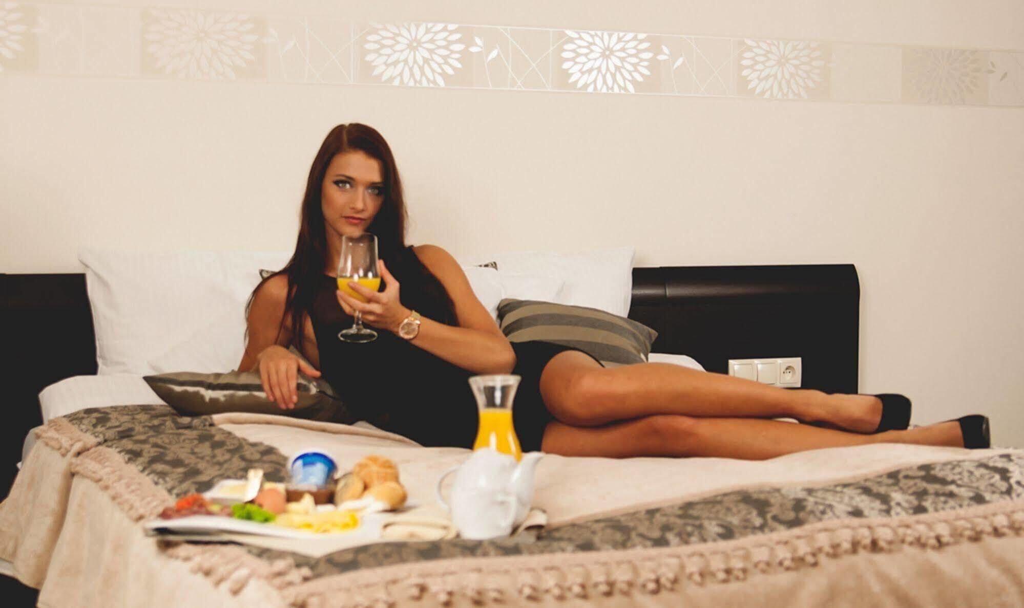 Premium Suite, 1 Bedroom | Desk, laptop workspace, soundproofing, free WiFi