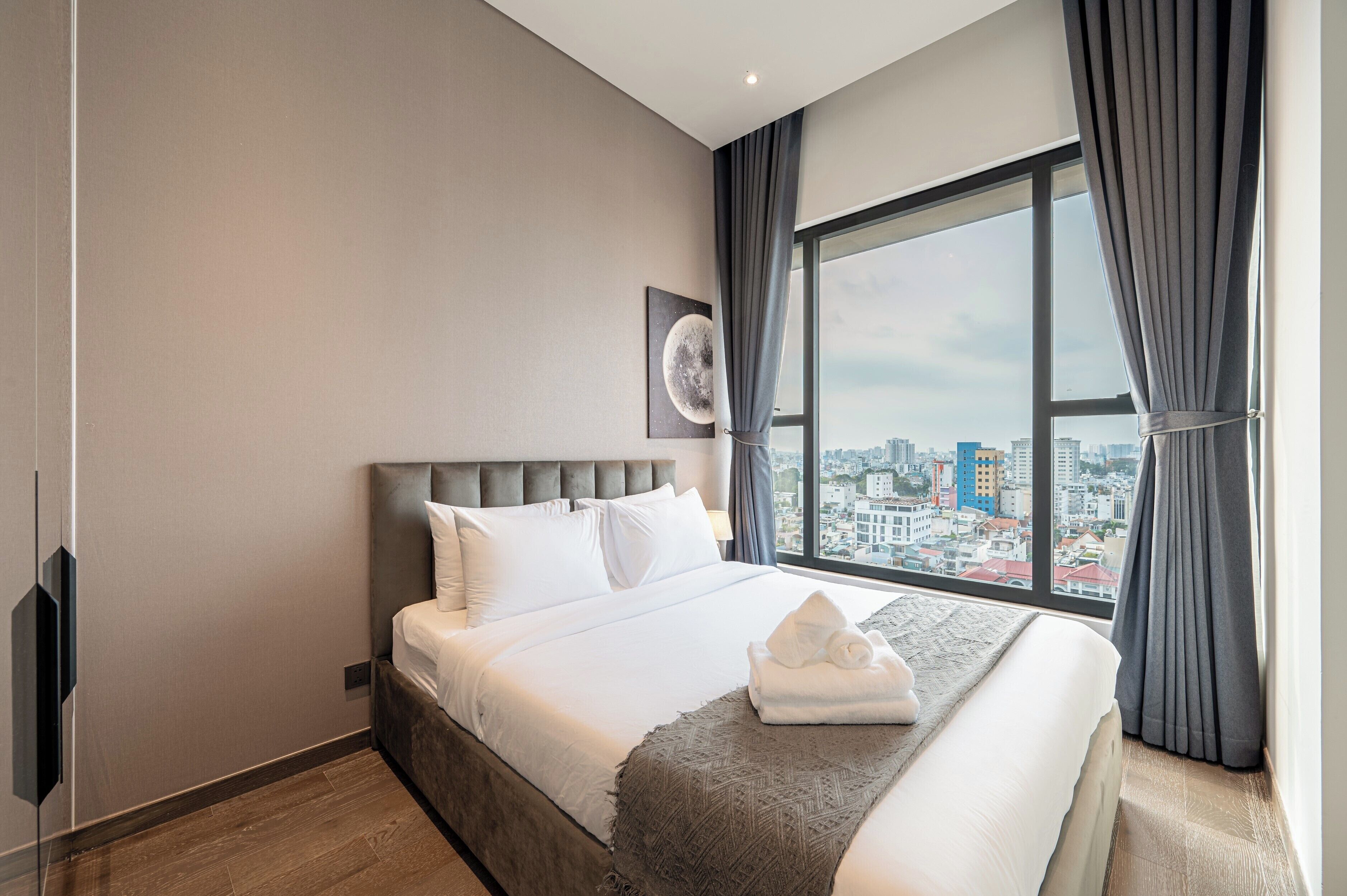 Phòng Suite Presidential, 3 phòng ngủ, quyền sử dụng Club Lounge, quang cảnh thành phố | Bộ trải giường bằng vải cotton Ai Cập, bộ đồ giường cao cấp 