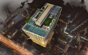 Outdoor pool - Emily Madison Luxury Ho Chi Minh Center (Ho Chi Minh City)