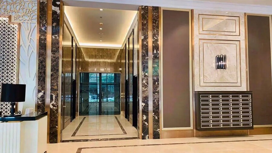 エミリー マディソン ラグジュアリー ホーチミン センター