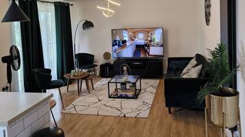 Apartment | Living area | TV