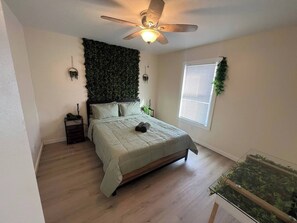 2 chambres, fer et planche à repasser, lit de bébé portatif, Wi-Fi