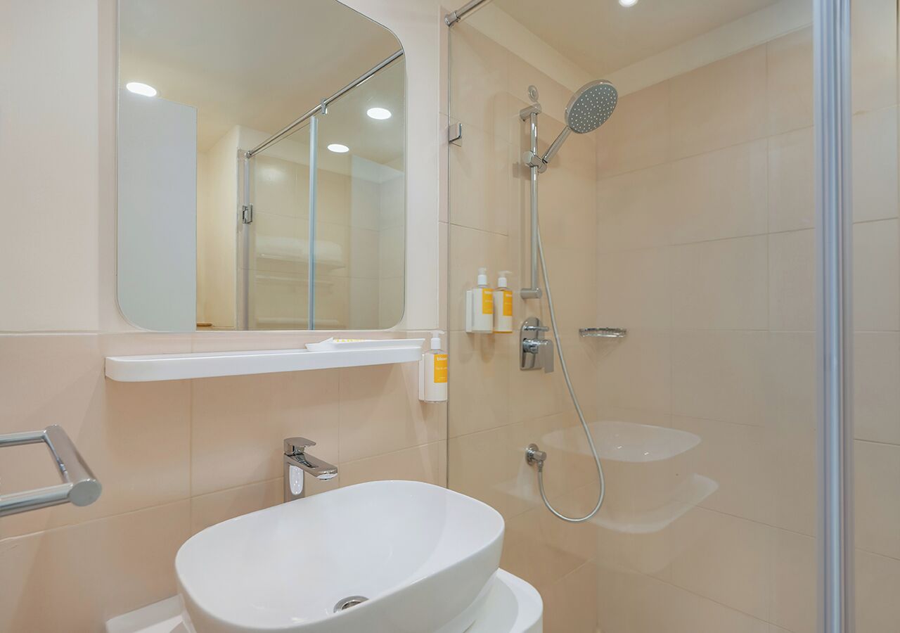 Photo - Bloom Hotel - DLF Cyber City