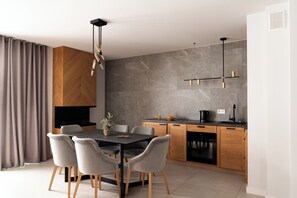 Superior Apartment, Mountain View | Private kitchenette | Electric kettle