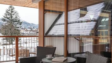 Apartemen Superior, pemandangan gunung | Balkon