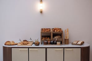 Daily continental breakfast for a fee