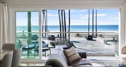 Beachfront | Rooftop Deck | Ocean Views | Walk to Pier, Surf & Dining!