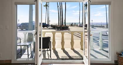 Boardwalk Dream | Steps from Beach | Patio | Pier Area | Pet Friendly