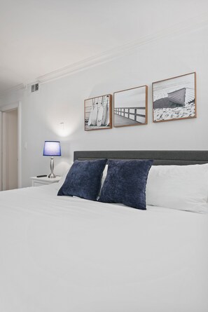 2 chambres, fer et planche à repasser, Wi-Fi gratuit, draps fournis