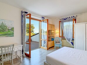 5 chambres, Wi-Fi gratuit, draps fournis