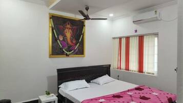 3 chambres, fer et planche à repasser, Wi-Fi