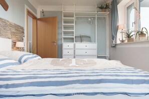 2 Schlafzimmer, Bügeleisen/Bügelbrett, kostenloses WLAN