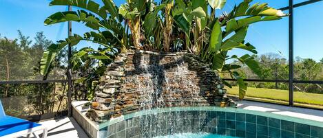 Piscine extérieure, piscine chauffée