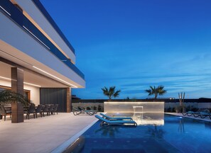 Exterior - Malibu Royal (Vir)