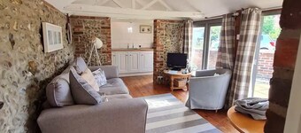 Characterful Cottage - Daisy Lodge