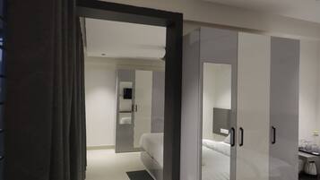 Family Quadruple Room | Free WiFi