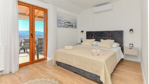 Villa | 4 soverom, strykejern/-brett, wi-fi (inkludert) og sengetøy