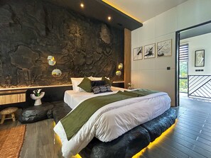 1 dormitorio, tabla de planchar con plancha, wifi y ropa de cama