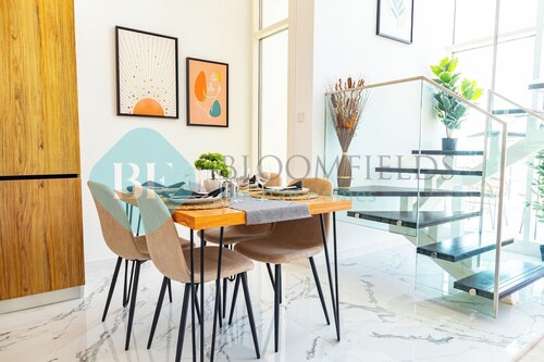 Bloomfields Spacious 2BR Duplex in Oasis Masdar