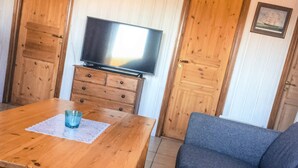 House | Interior - 6 Person Holiday Home in Risor (Risør)