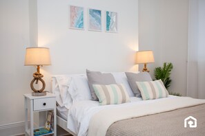 3 chambres, bureau, fer et planche à repasser, Wi-Fi gratuit