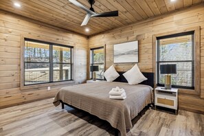 4 Schlafzimmer, Bügeleisen/Bügelbrett, kostenloses WLAN, Bettwäsche