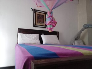 Chambre Double, balcon, vue ville