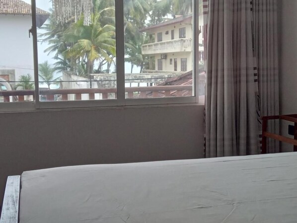 Comfort Double Room, City View | Free WiFi - Lyons Villa (Talpe)