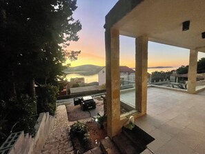 Property grounds - Stone house with private pool (completion 03.2025) Sea view from terrace (Stara Novalja)