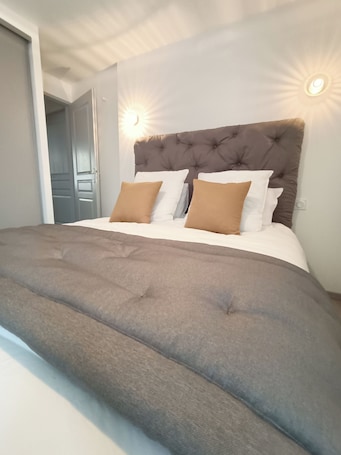 1 室のベッドルーム、旅行用ベビーベッド、WiFi (無料)、ベッドシーツ. Holidays week end apartment mercurey