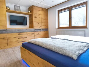 Rumah | 4 kamar tidur dan dilengkapi dengan perabotan berbeda-beda